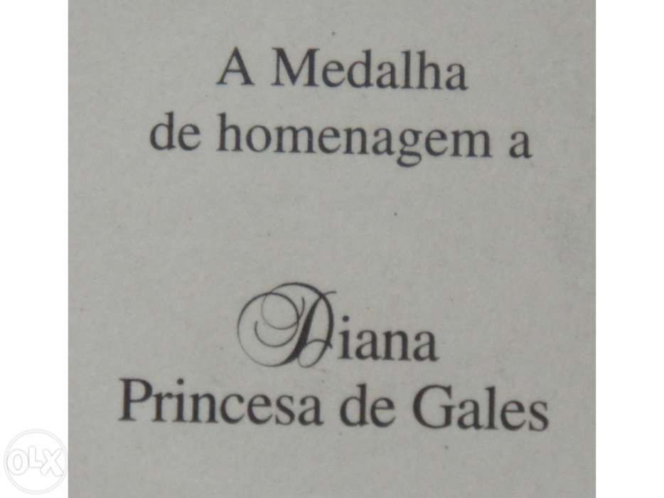 Medalha em prata de homenagem a diana princesa de gales com caixa