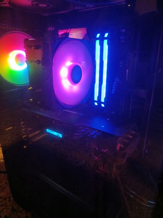 PC GAMING  | Ryzen 5 5600 | 5700 XT