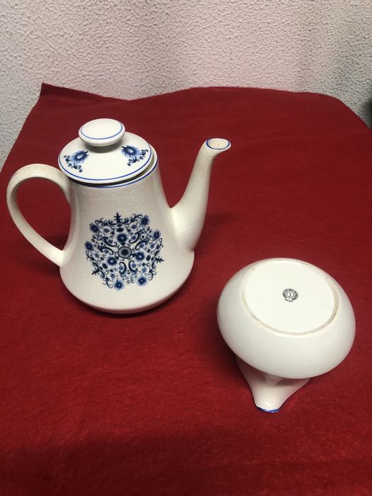Duas peças de serviço de café
