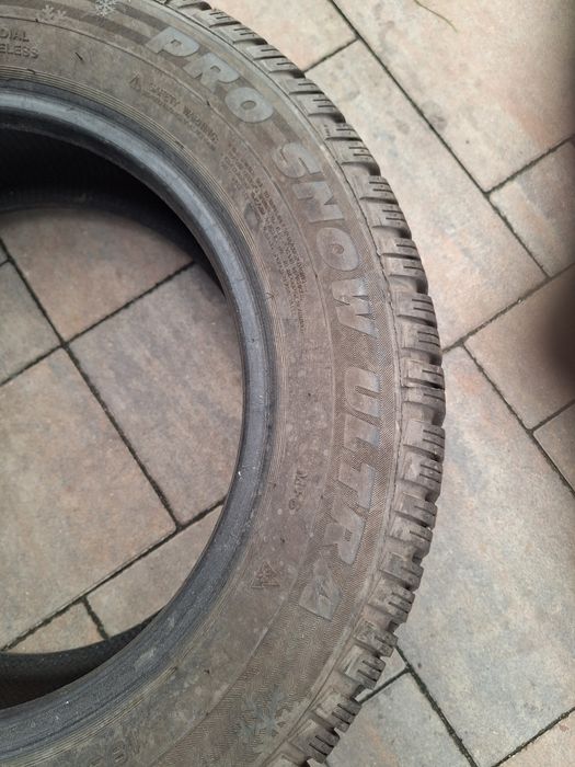 Opony zimowe  w bardzo dobrym stanie