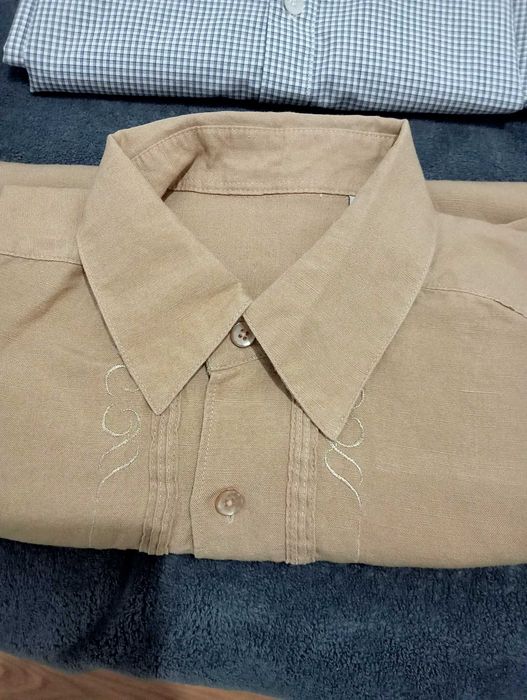 Camisas masculinas tamanho M e L