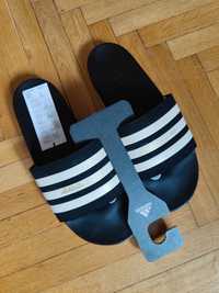 Nowe klapki Adidas, Adilette Comfort, 43
