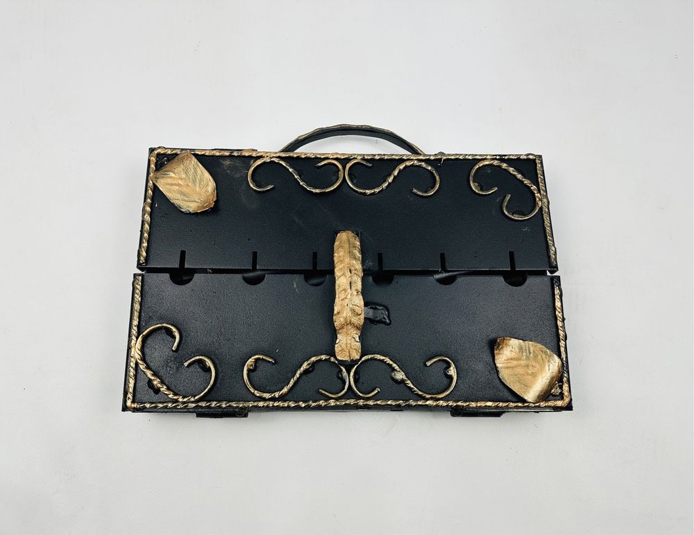 Мангал кованный раскладной чемодан на 6 шампуров
