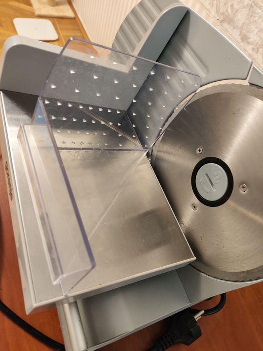 Слайсер бытовой.