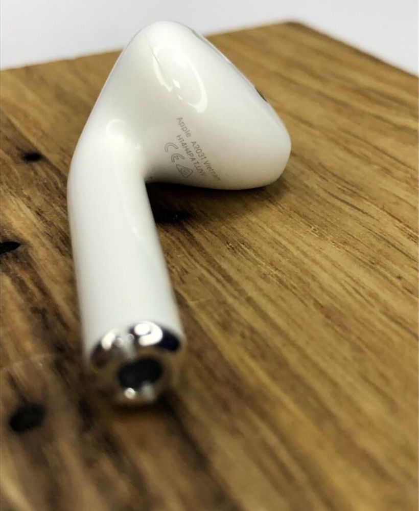 Lewa Airpods 2 Stan idealny A2031 A2032 A1602