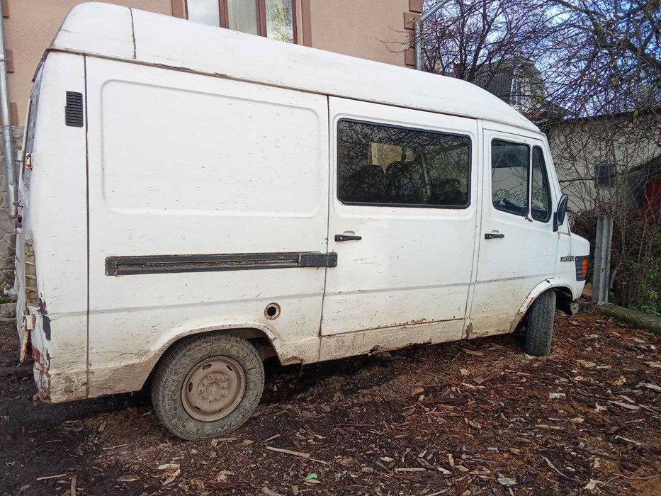 Продам мерседес 207 бус