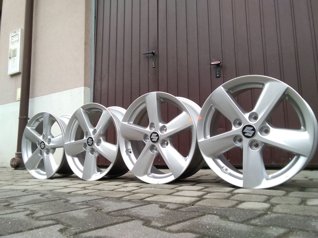 16" 5×114.3 Suzuki SX4 nowe felgi aluminiowe