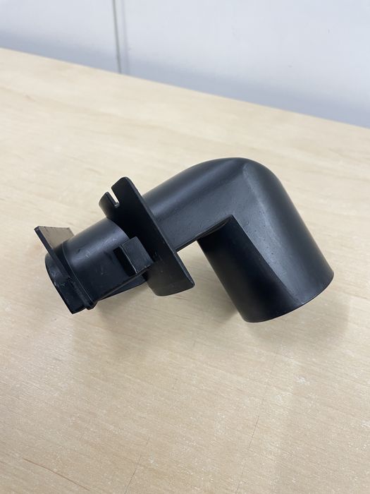 Kolanko pokrywy zbiornika wody odkurzacza piorącego Karcher Puzzi 8/1c