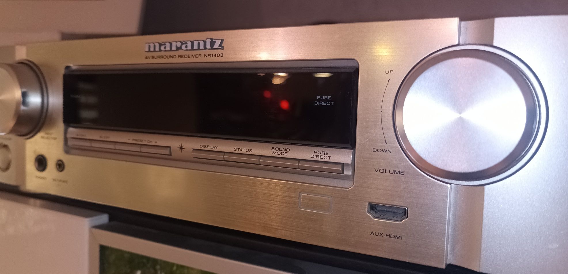 Amplituner Marantz 1403