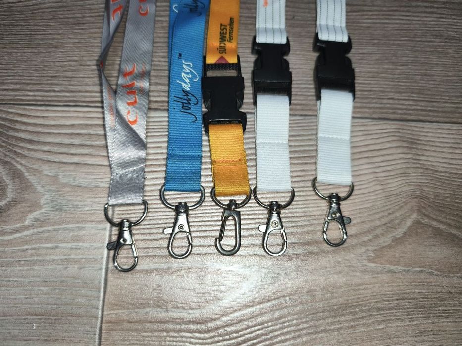 Продам шнурки для ключів,телефонів набором