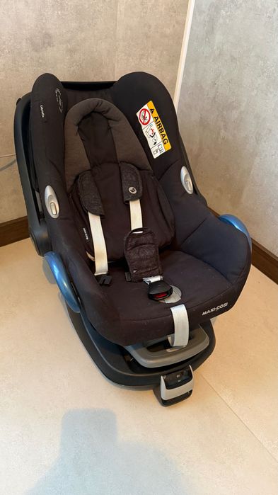 Baza isofix z fotelikiem cabriofix maxi cosi