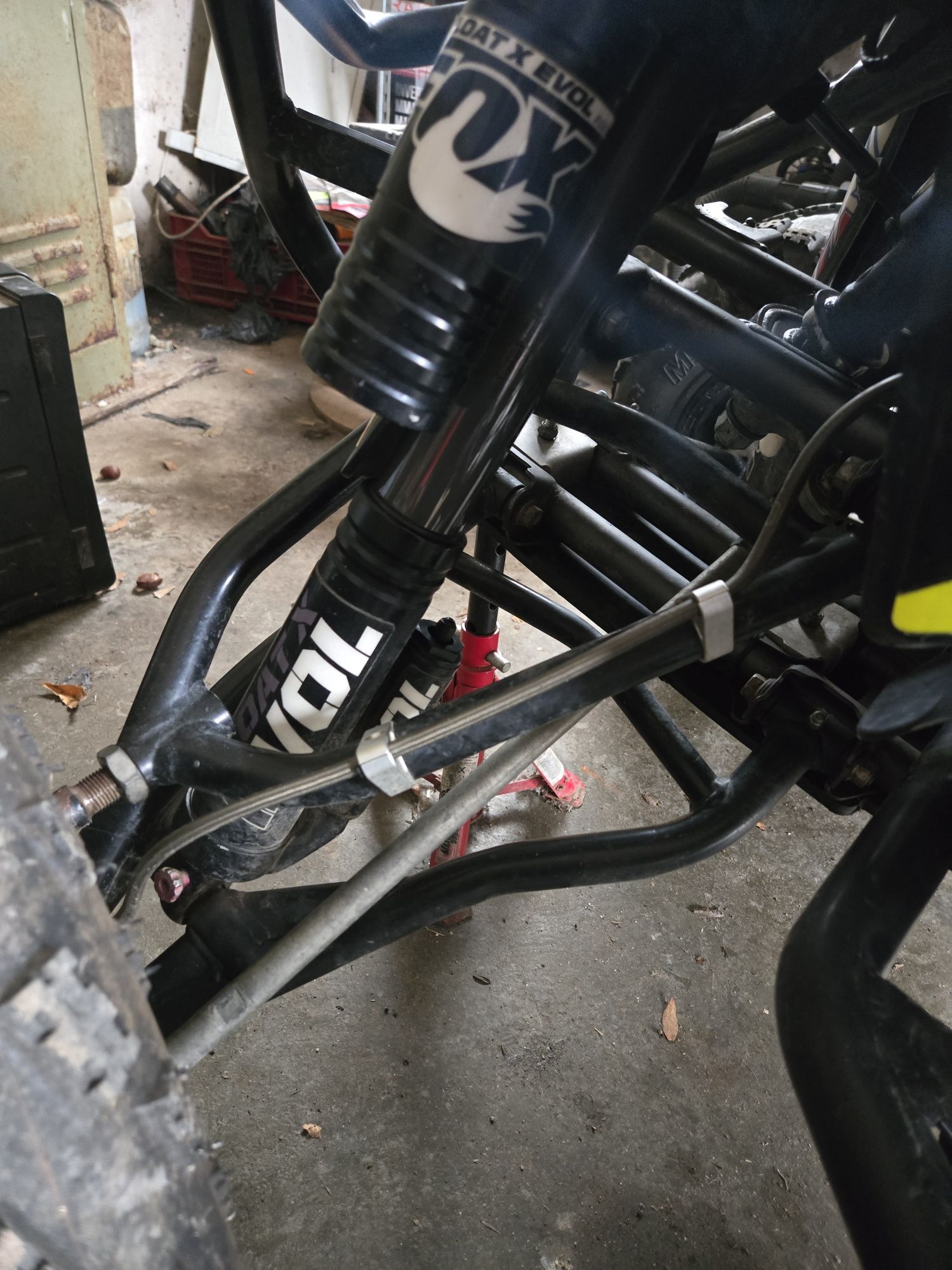 Suspensão e braços suzuki ltr 450