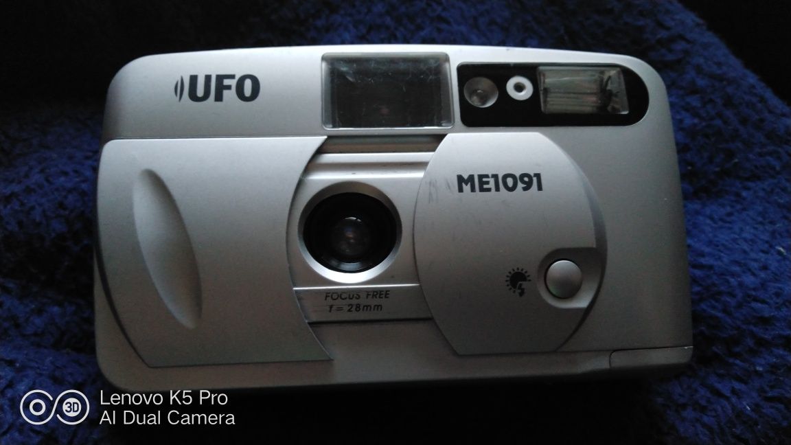 Комплект : плёночный фотоаппарат UFO и фотобумага Canon.