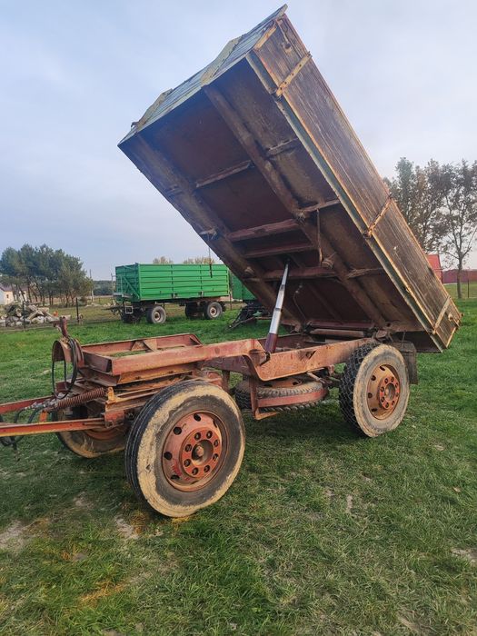 Przyczepa wywrotka 2 osiowa wywrot na 3 strony