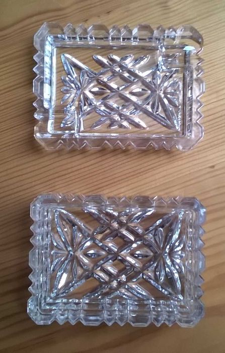 Kryształowa papierośnica z popielniczką – kryształ PRL