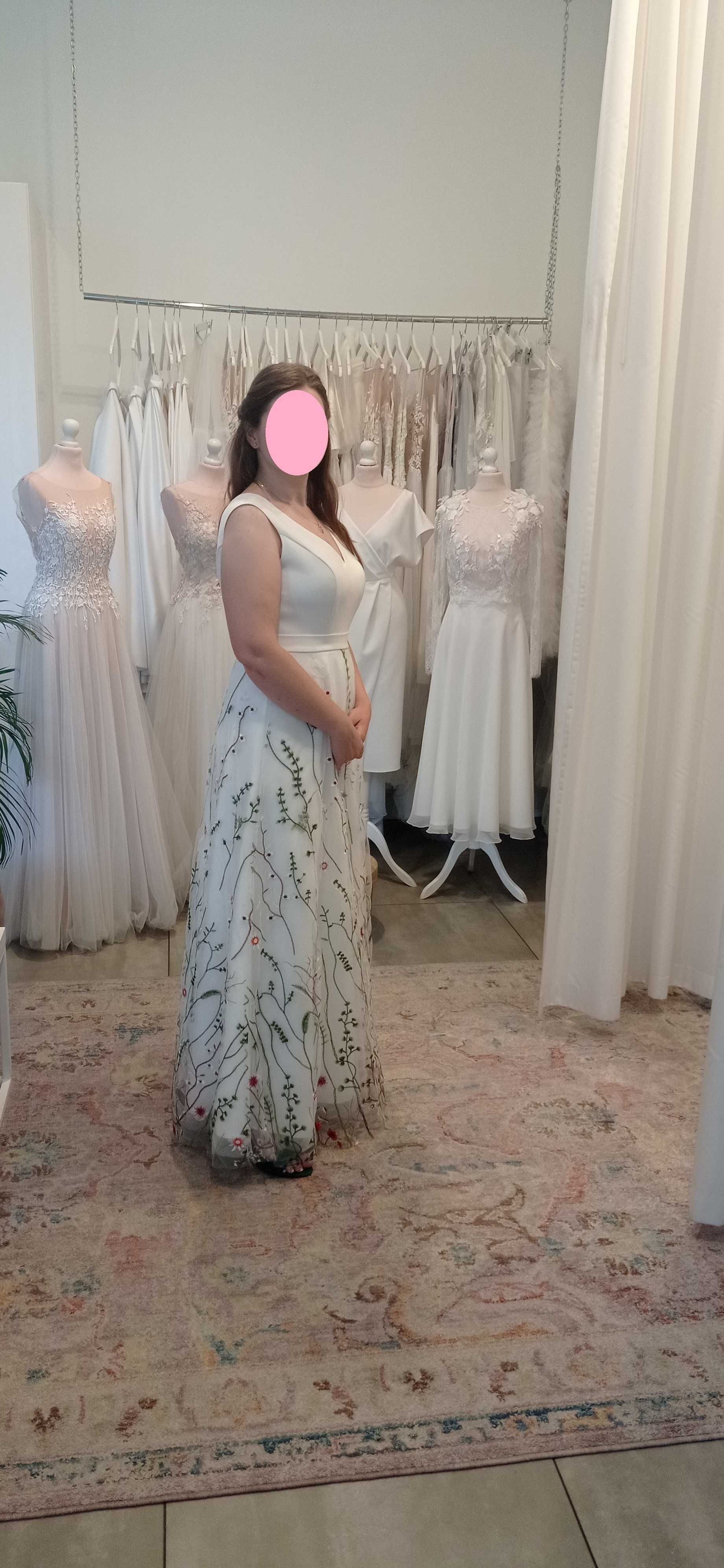 Suknia ślubna od projektanta, Fanfaronada, kwiaty, kolor, łąka, boho.
