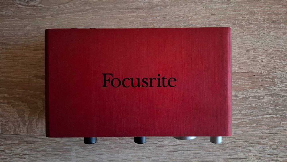 Подам звуковую карту Focusrite Scarlett 2i2. 2nd gen.