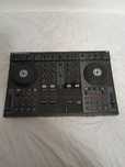 NI Traktor Kontrol S4