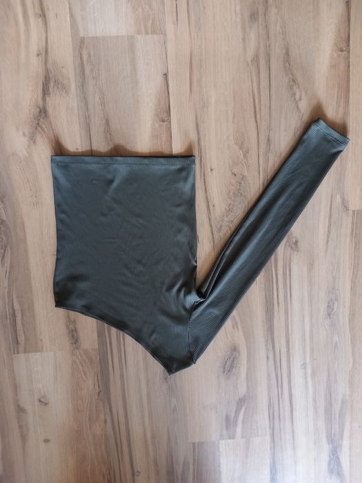 Bluzka na jedno ramię S Sinsay