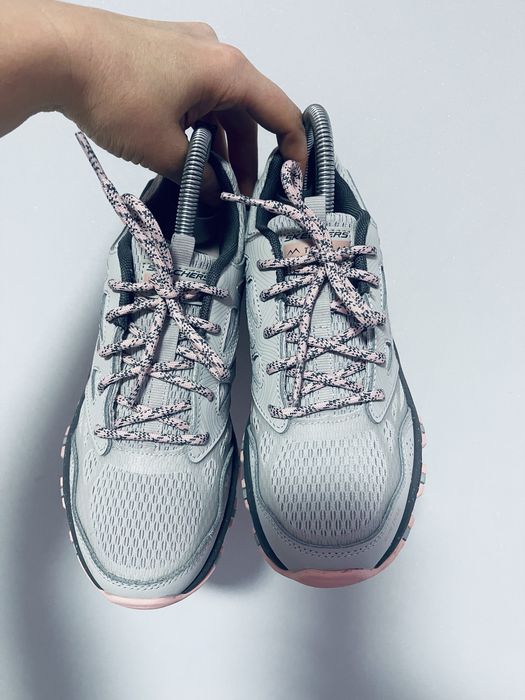 Кросівки skechers жіночі 36р