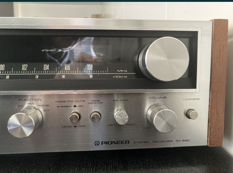 Pioneer SX 590, em óptimas condiçoes de aspecto e funcinamento