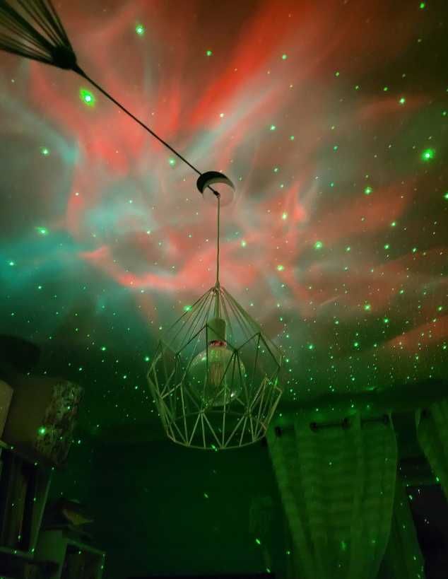 LAMPKA NOCNA DZIECIĘCA astronauta lampka projektor gwiazd nieba