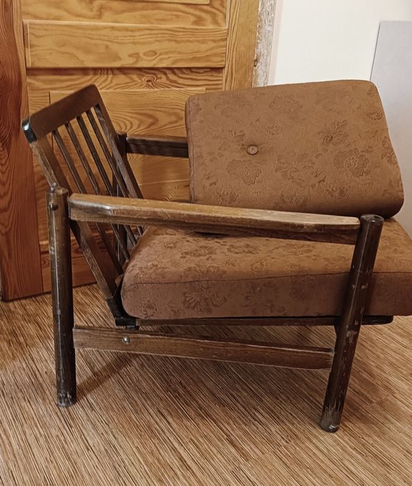 Fotel PRL Stobrawa Radomsko vintage