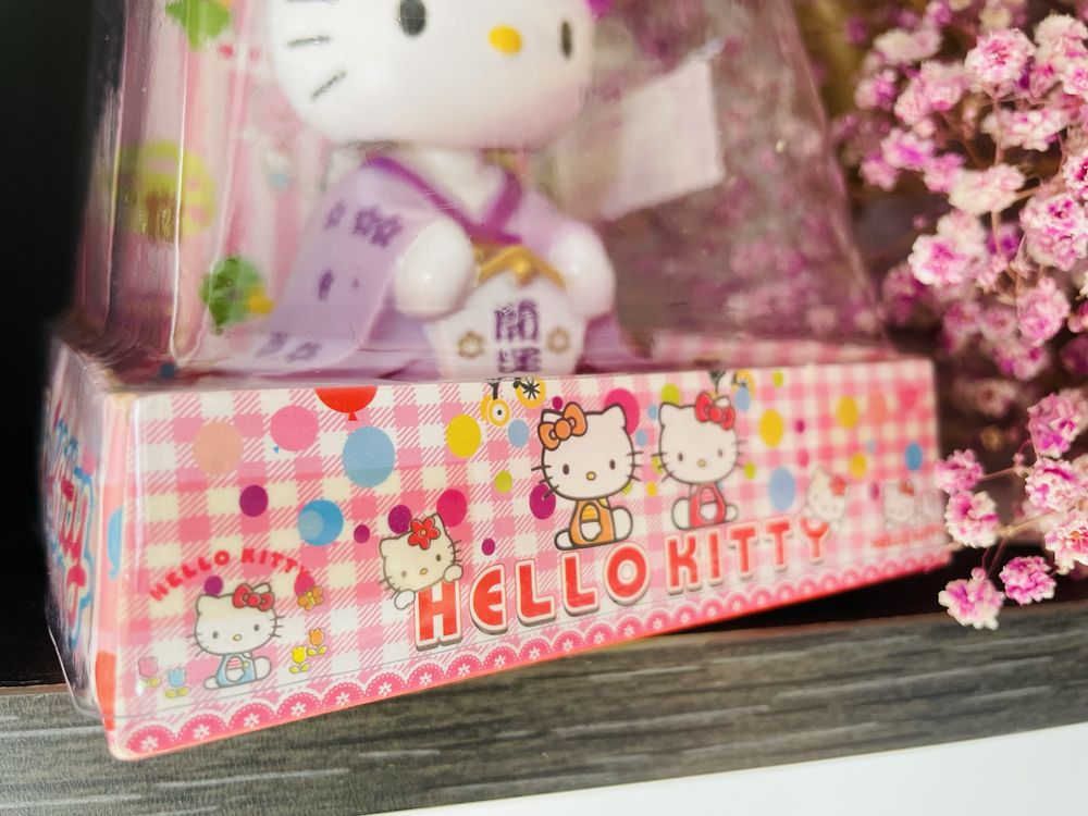 Zasilana energią słoneczną figurka Hello Kitty