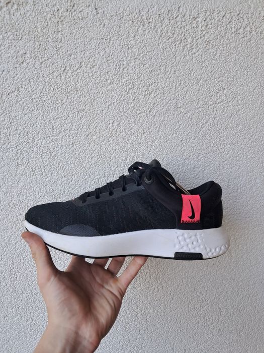 Tenis Nike Renew Serenity