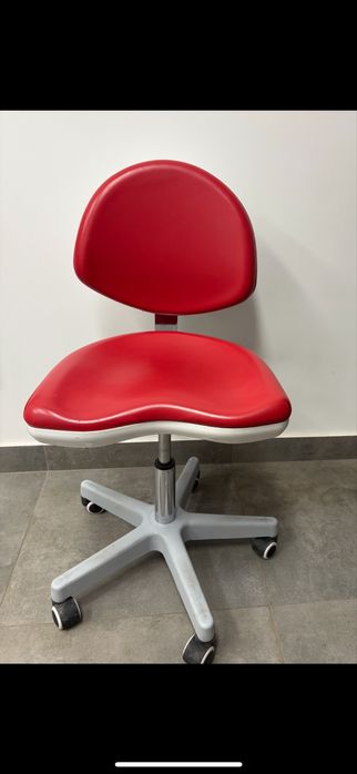 Sprzedam używany unit stomatologiczny ekoDent-x, rok produkcji 2015.