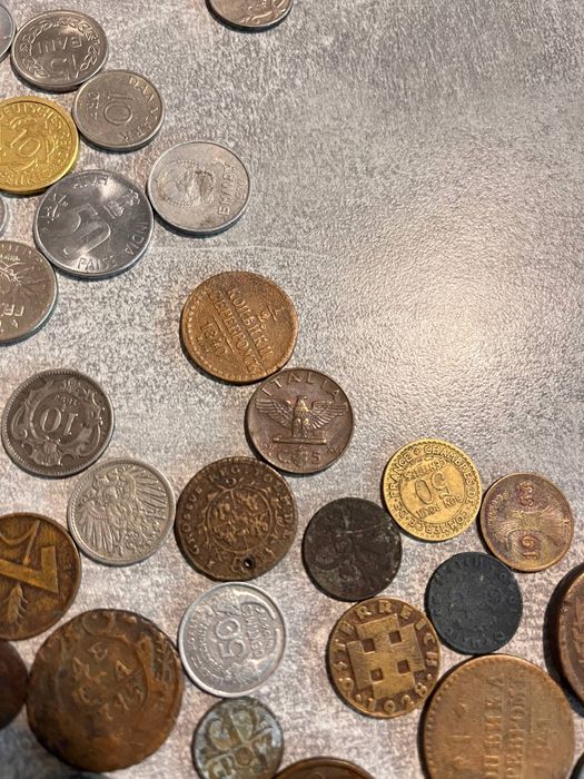 Монети світу колекція