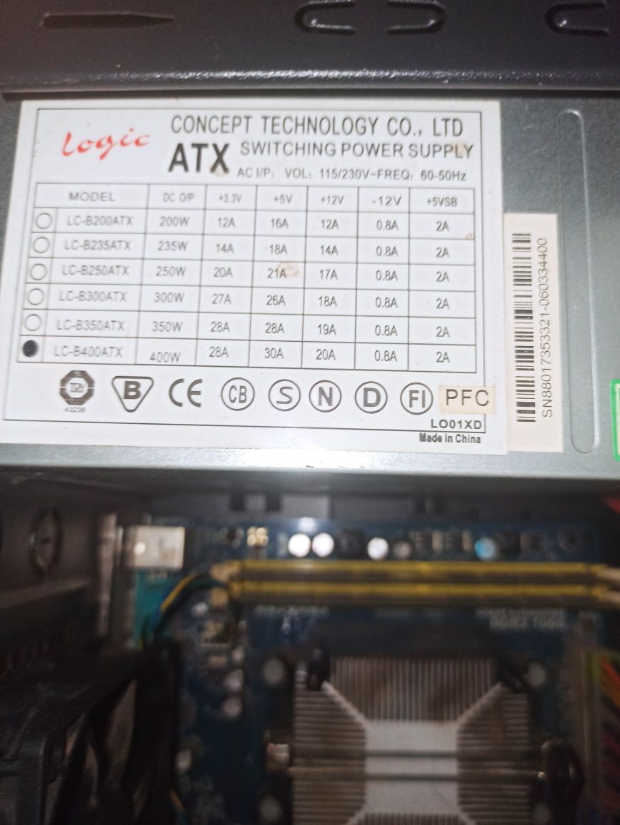 Komputer (na części lub w całości) Działa Windows 10.