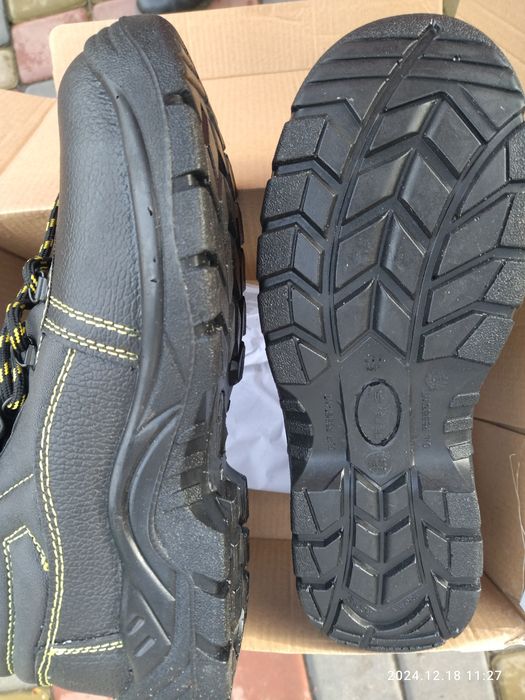 Робоче   взуття.