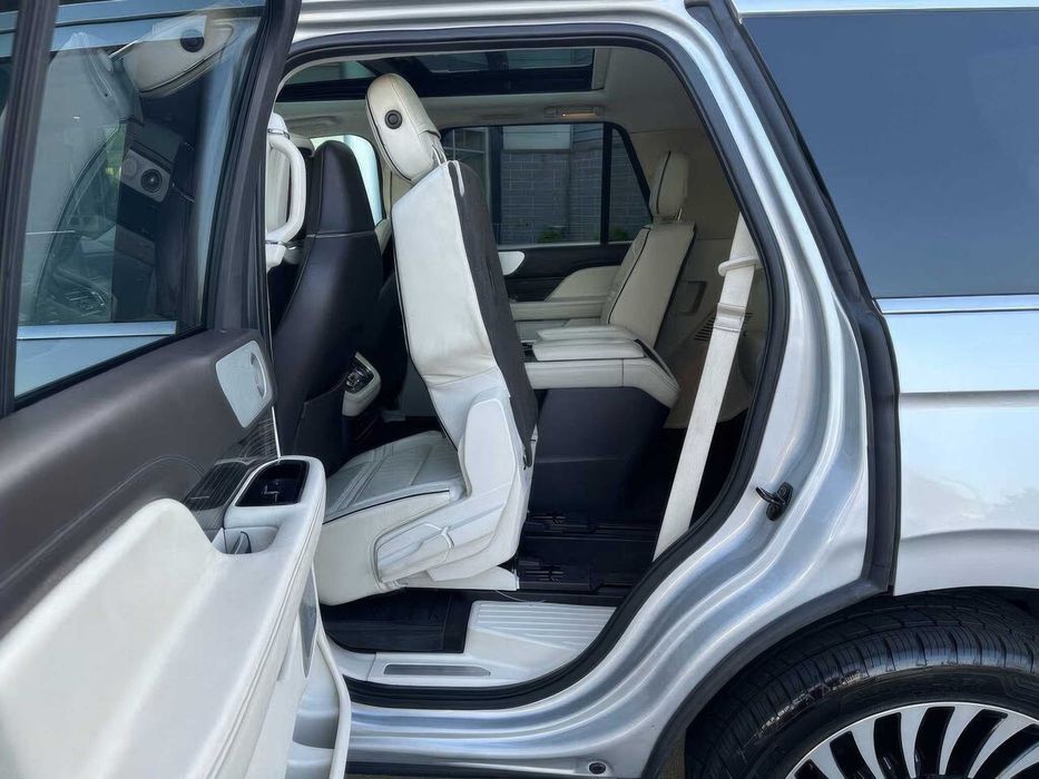 Lincoln Navigator Black Label      2018