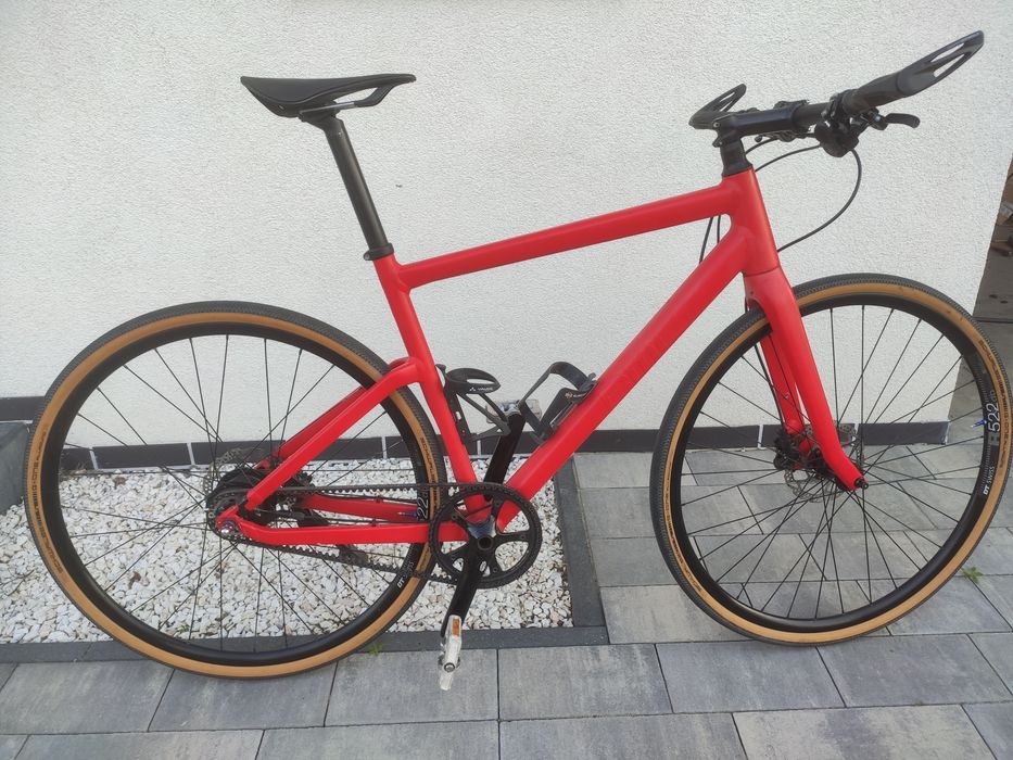 BMC Alpenchallenge AC01 Three Alfine 8 opony gravel