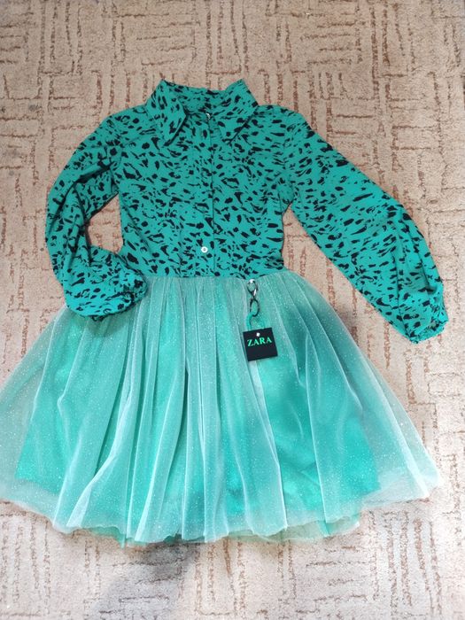 Нарядне плаття,одягали 1 раз. 140р.