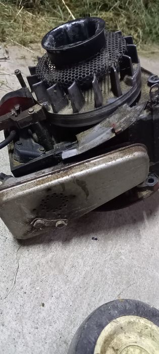 Silnik po kosiarce briggs