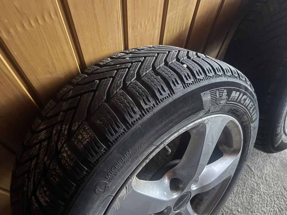 Зимові шини з титанами Michelin Alpin 6 205/55 r16 2020 рік