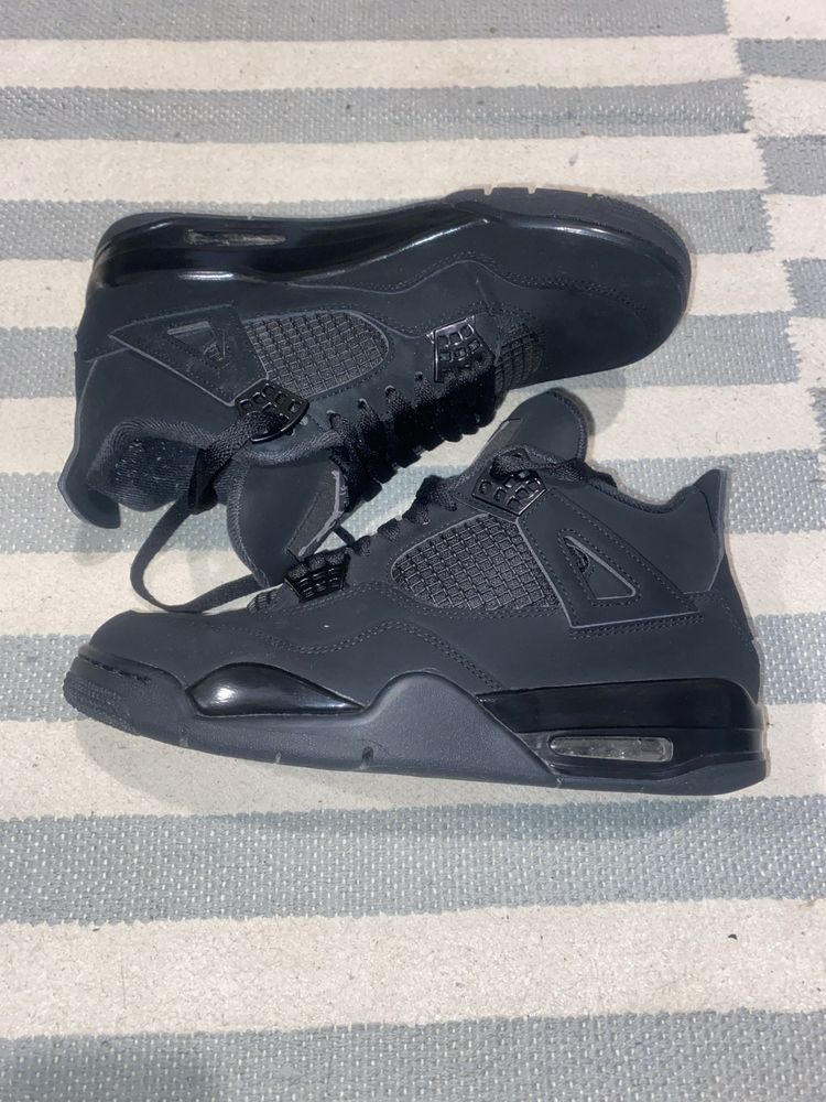 Jordan 4 Black Cat