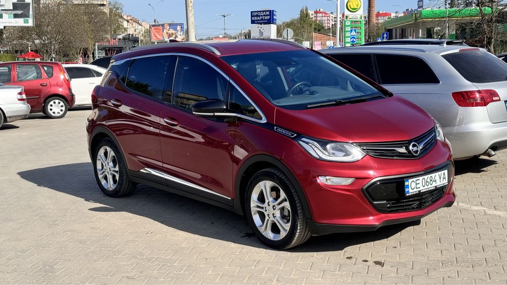 Opel Ampera-e,  420km 35000