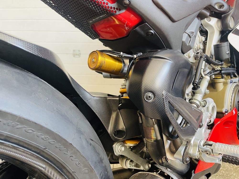 ducati panigale v4 Speciale carbon evo pro