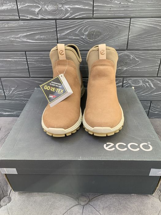 Ботинки женские Ессо р.35 gore-tex