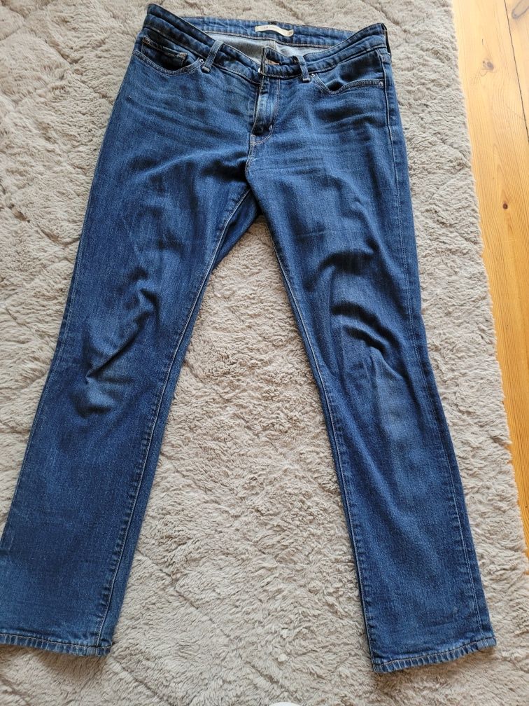 Levis Strauss jeansy damskie M/l