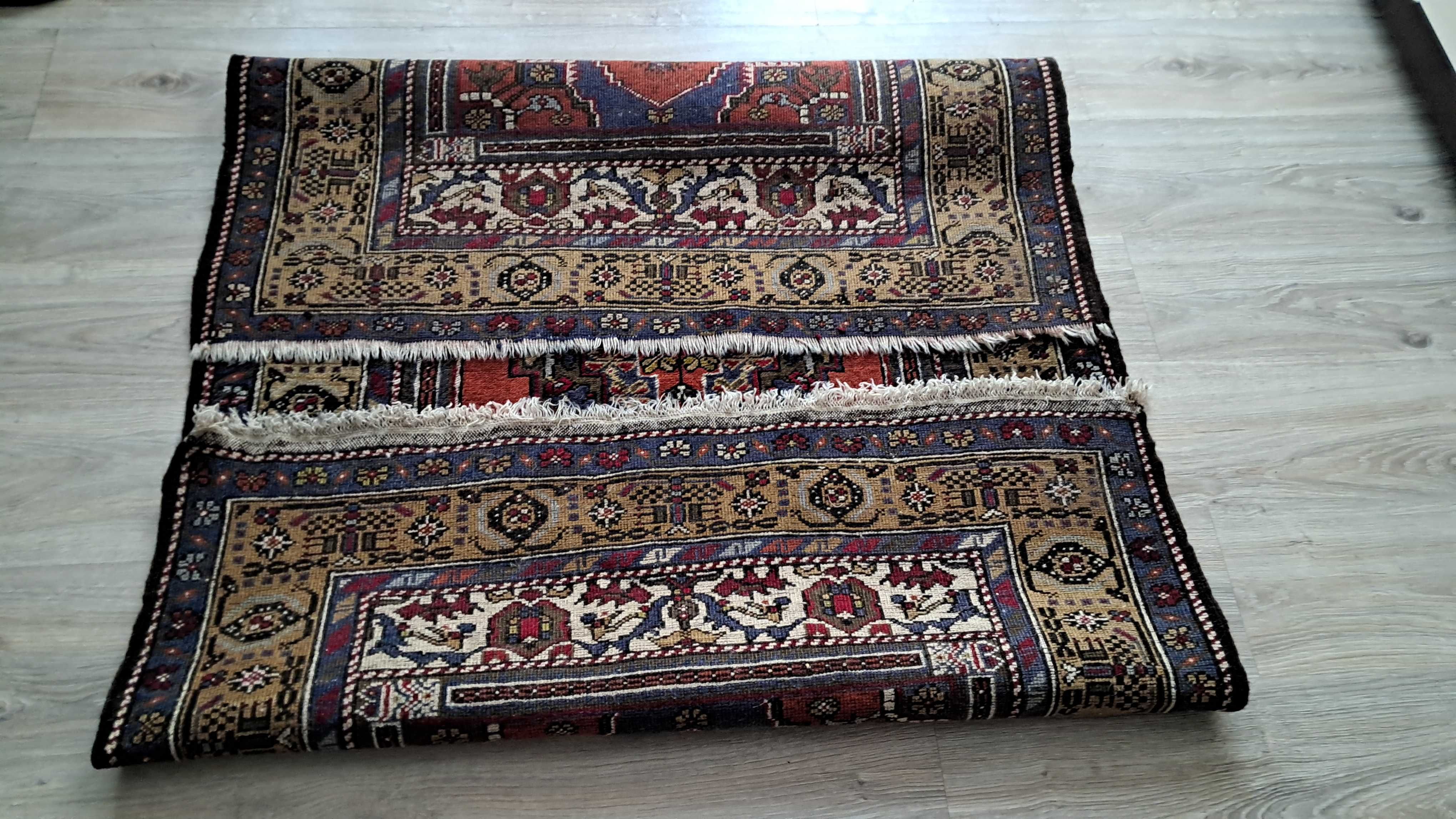 Stary dywan ręcznie tkany  stan bdb