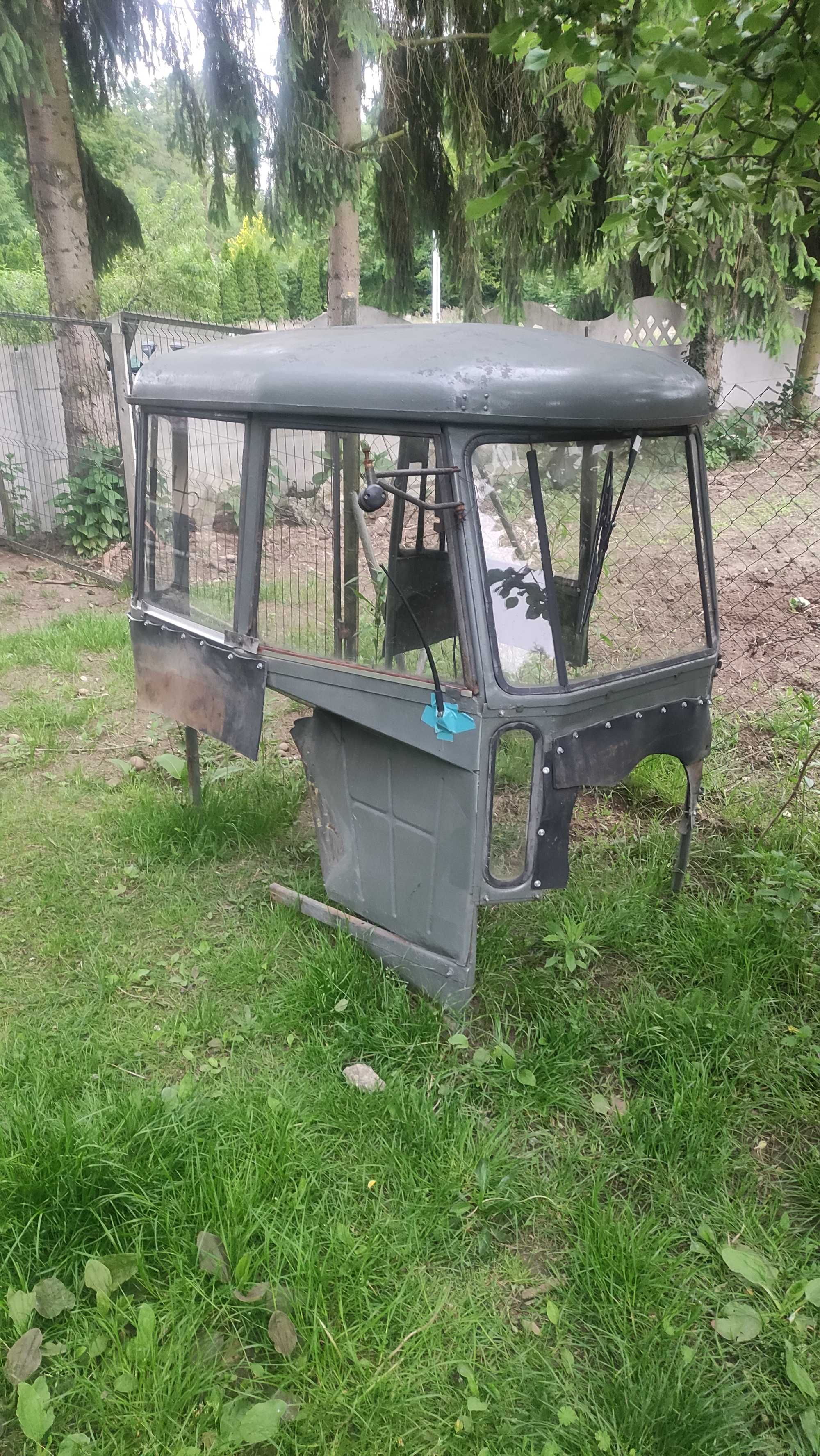 Kabina ursus c 360 puszka przerobiona do Zetora k25.
