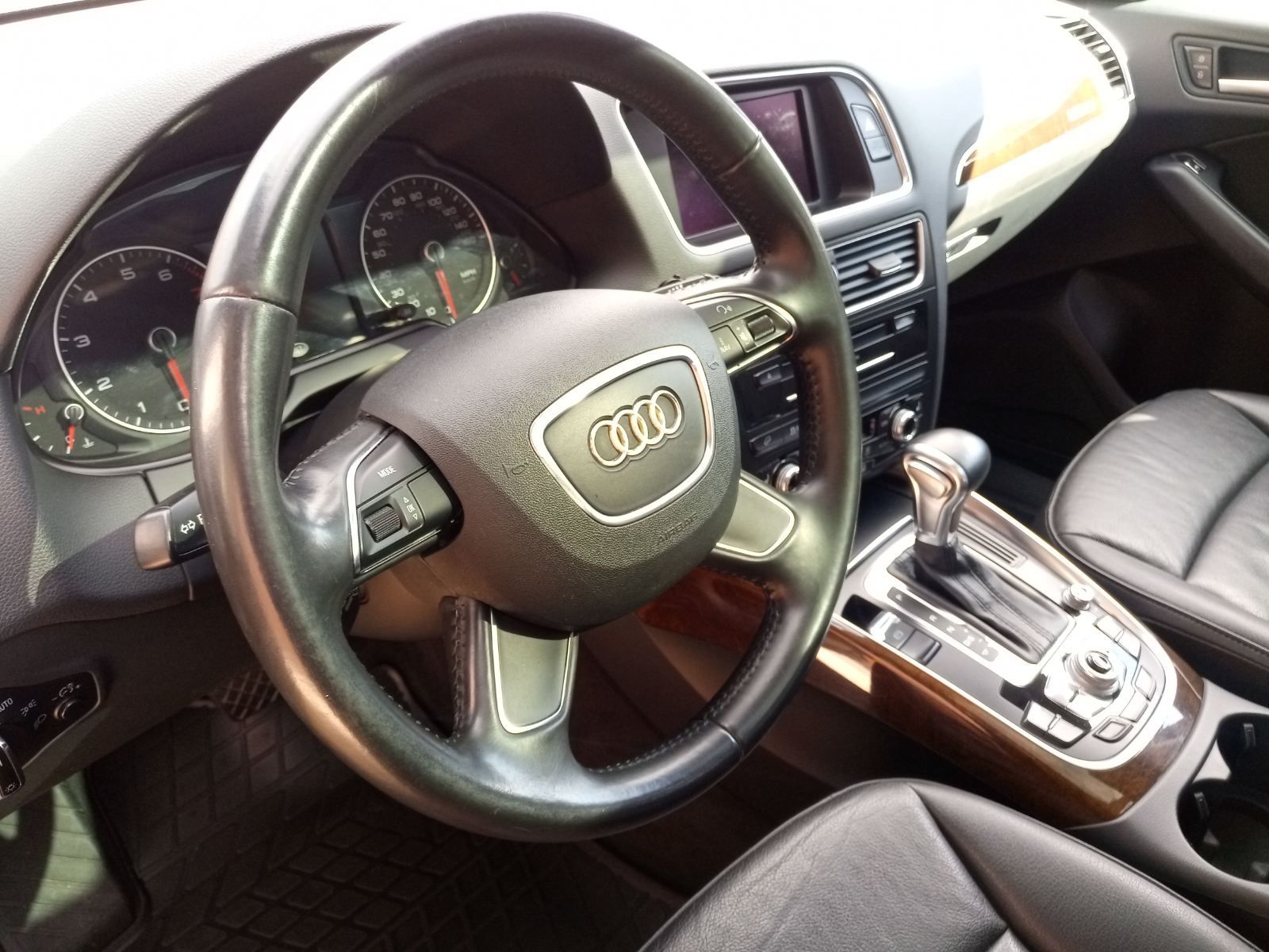 Audi Q5 2013 2.0 бензин