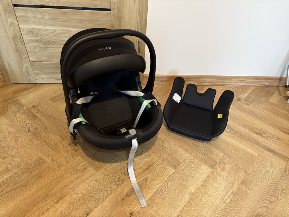 Fotelik samochodowy EASYGO BUZ PRO z obrotową bazą ISOFIX