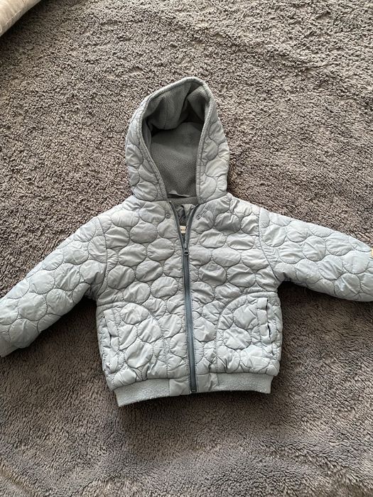 Детская куртка в подарок шапка