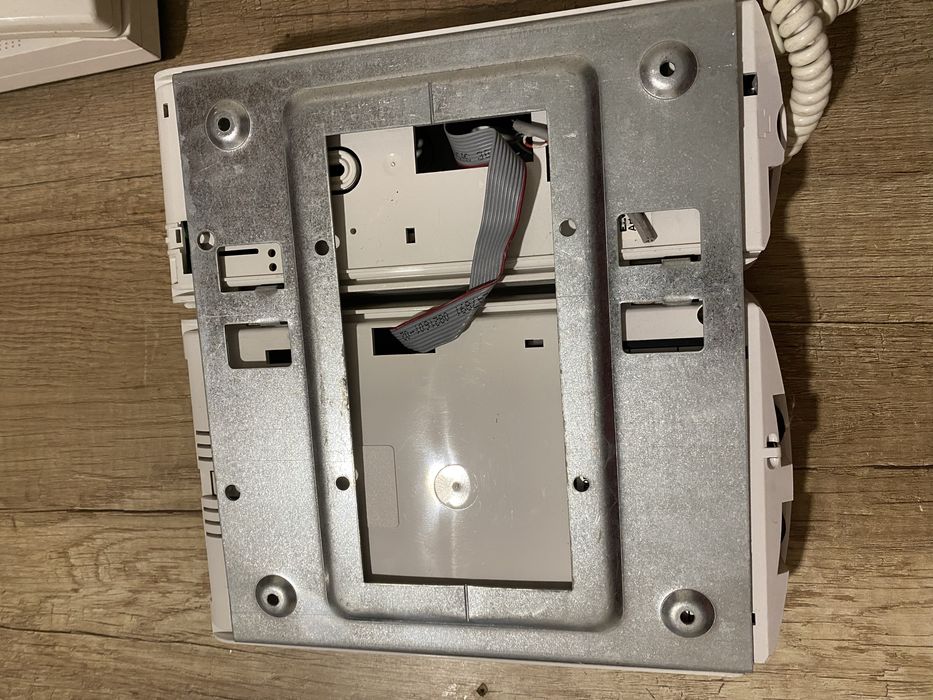 Відеодомофони аналогові Bricino Terraneo 334102 та Elvox Petrarca