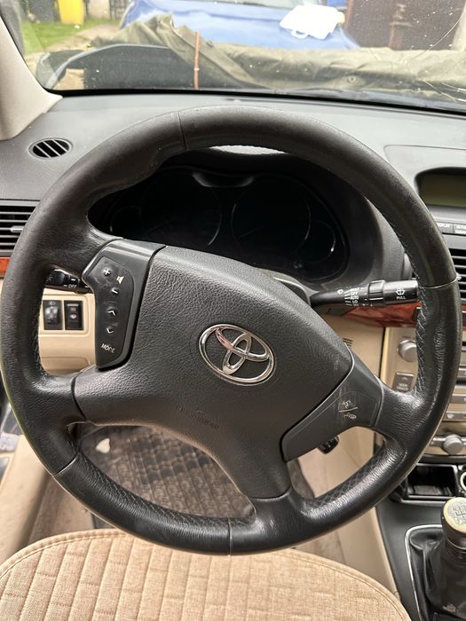 Toyota Avensis t25 2005